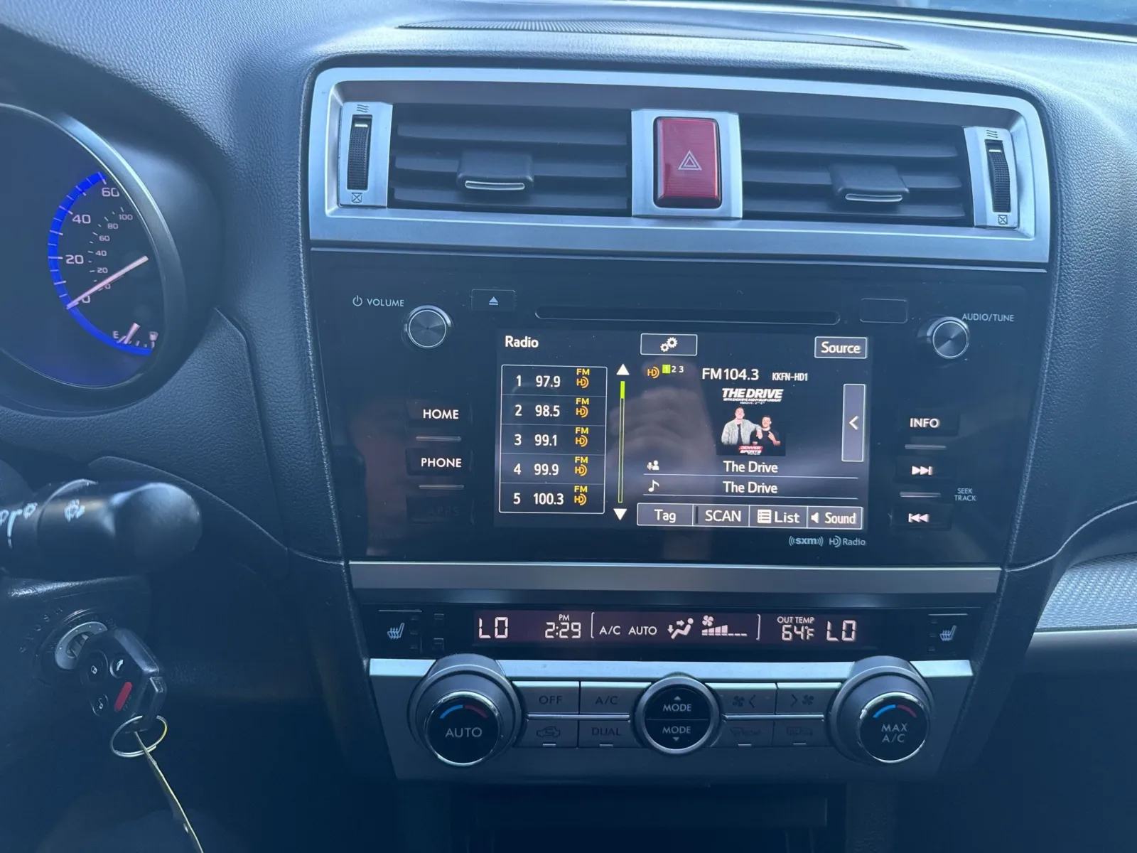 Subaru Legacy photo 28