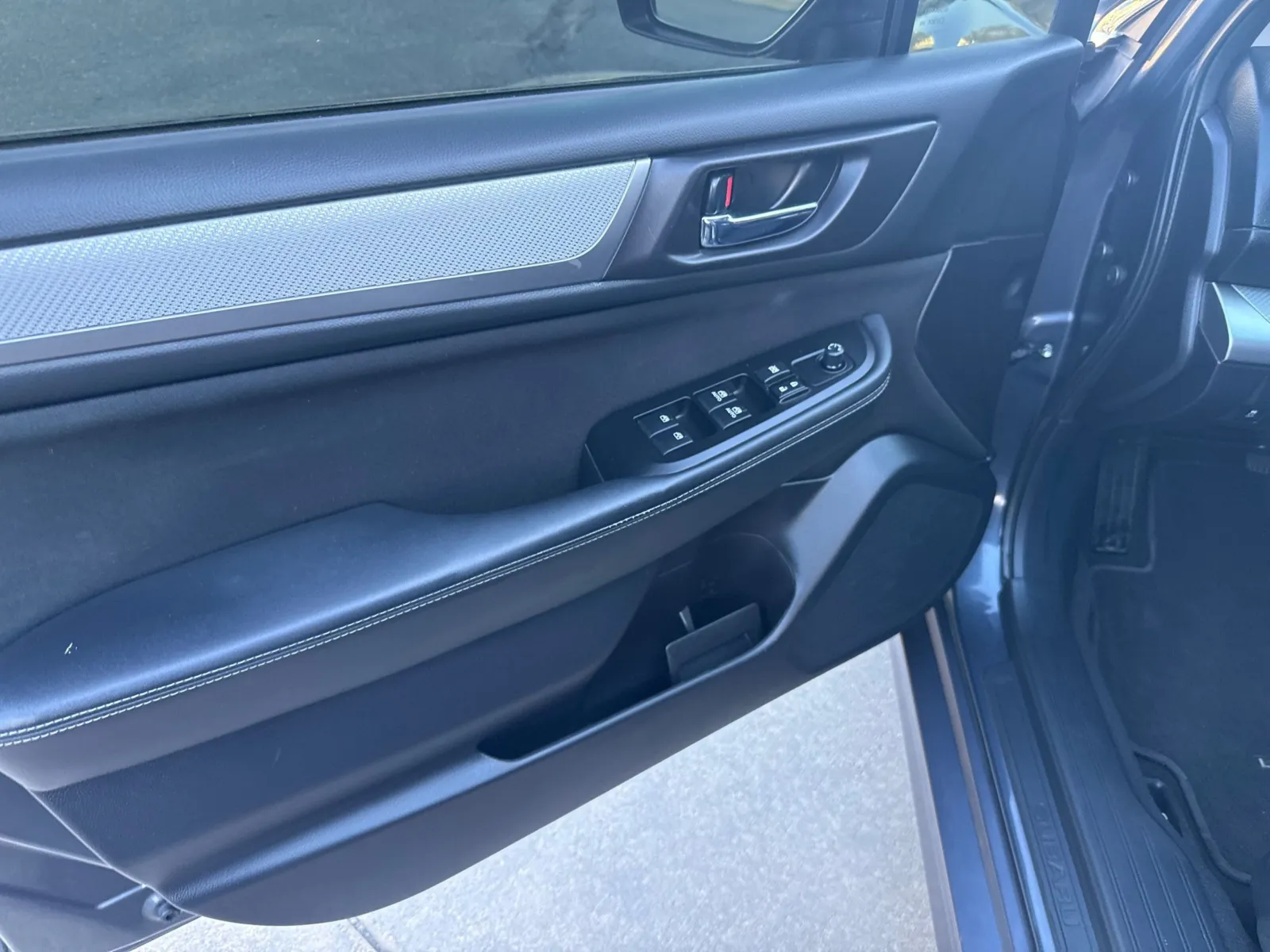 Subaru Legacy photo 22