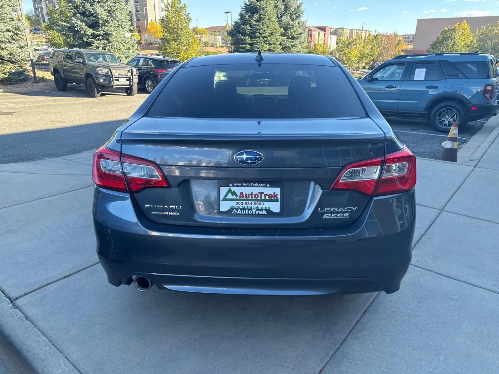 Subaru Legacy photo 8