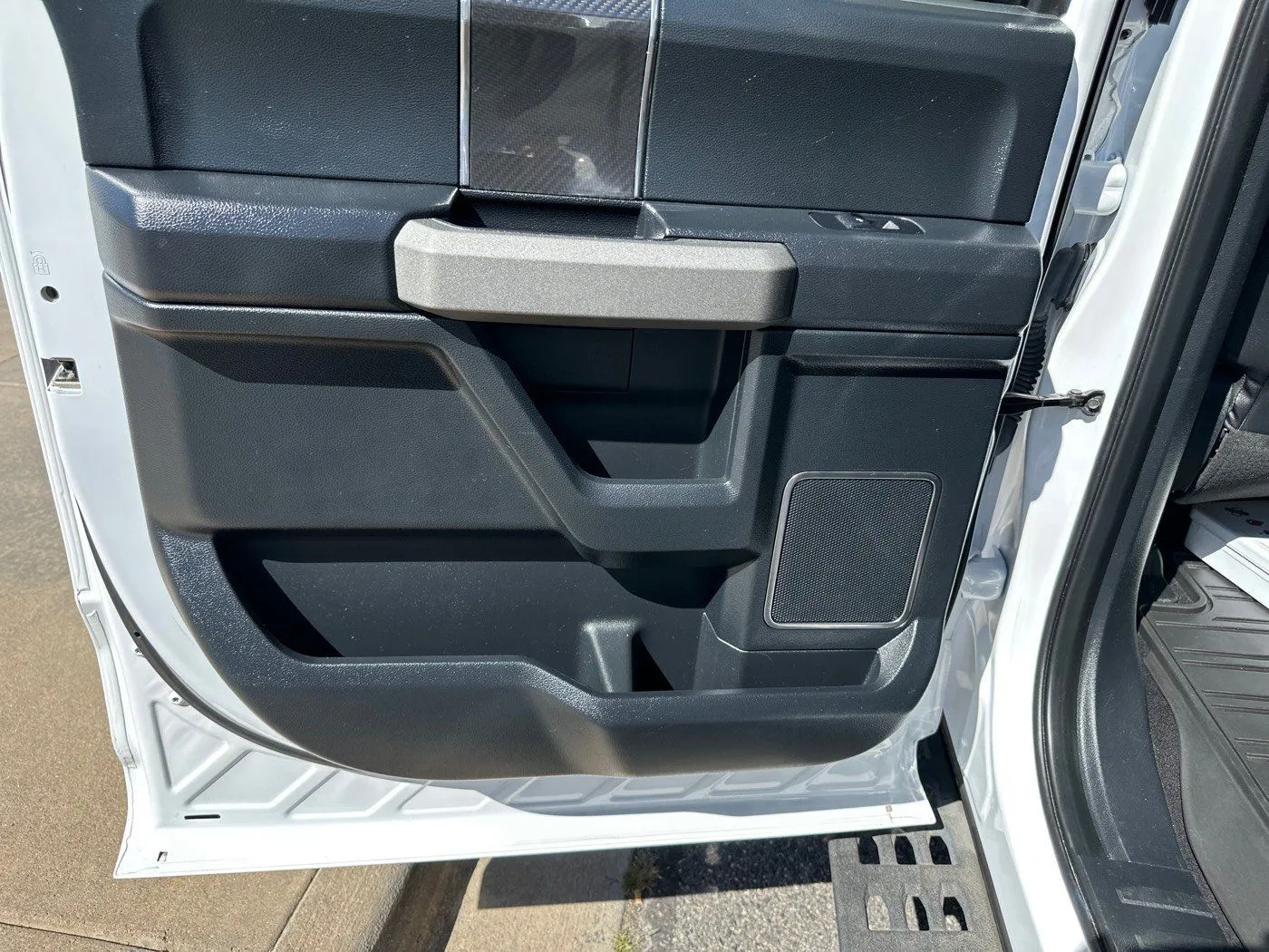 Ford F-150 photo 29