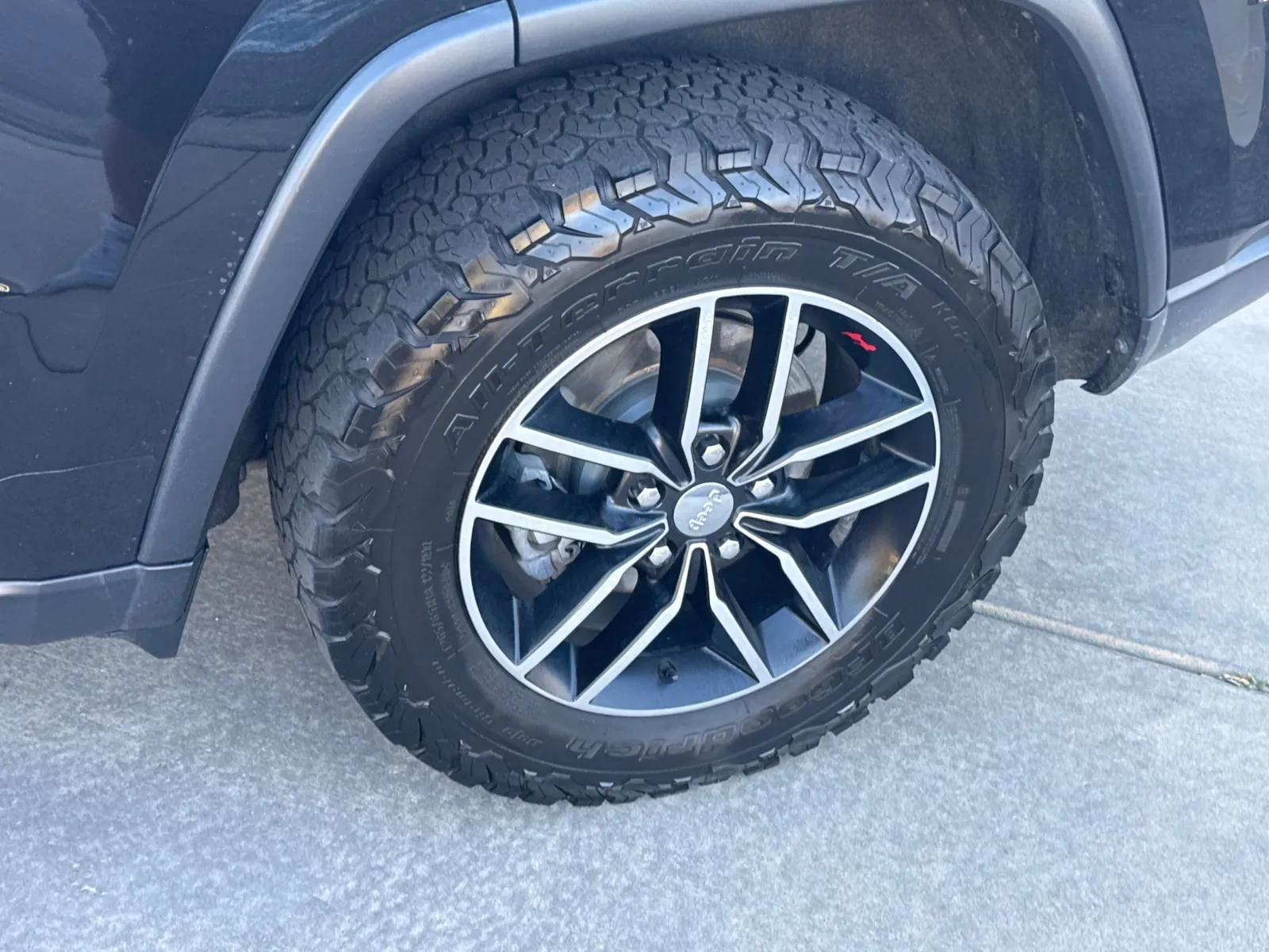 Jeep Grand Cherokee photo 13