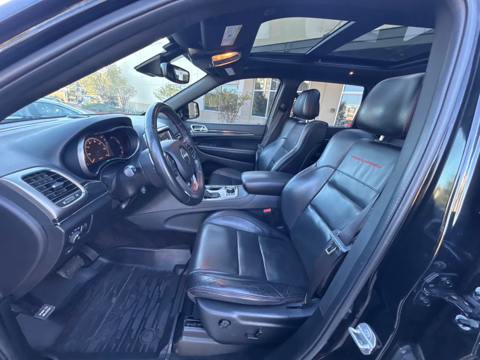 Jeep Grand Cherokee photo 29
