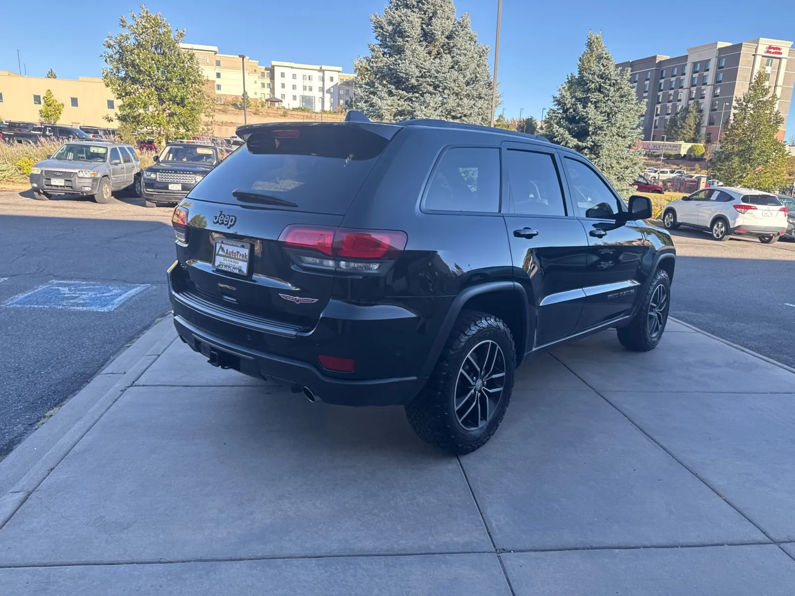 Jeep Grand Cherokee photo 7