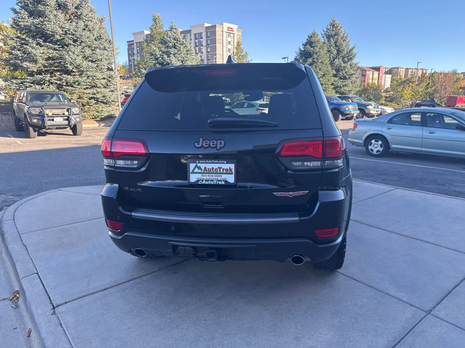 Jeep Grand Cherokee photo 8