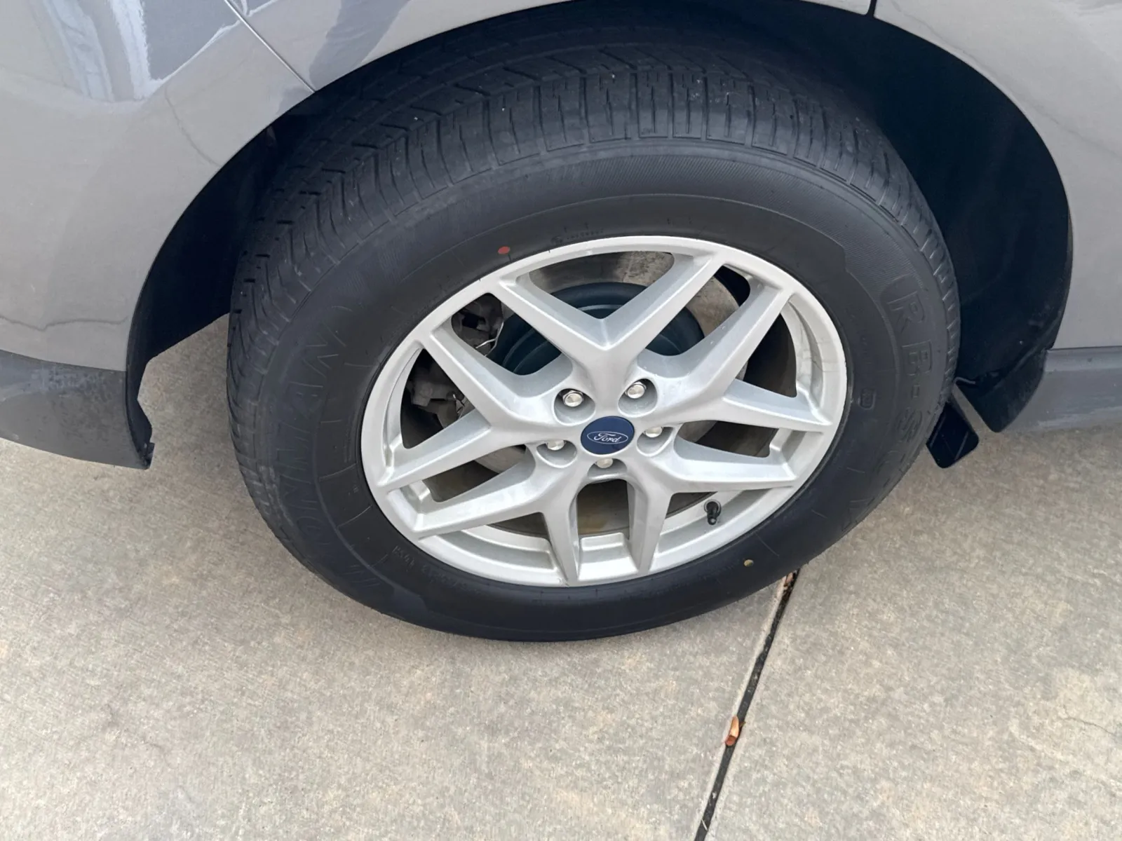 Ford Edge photo 12