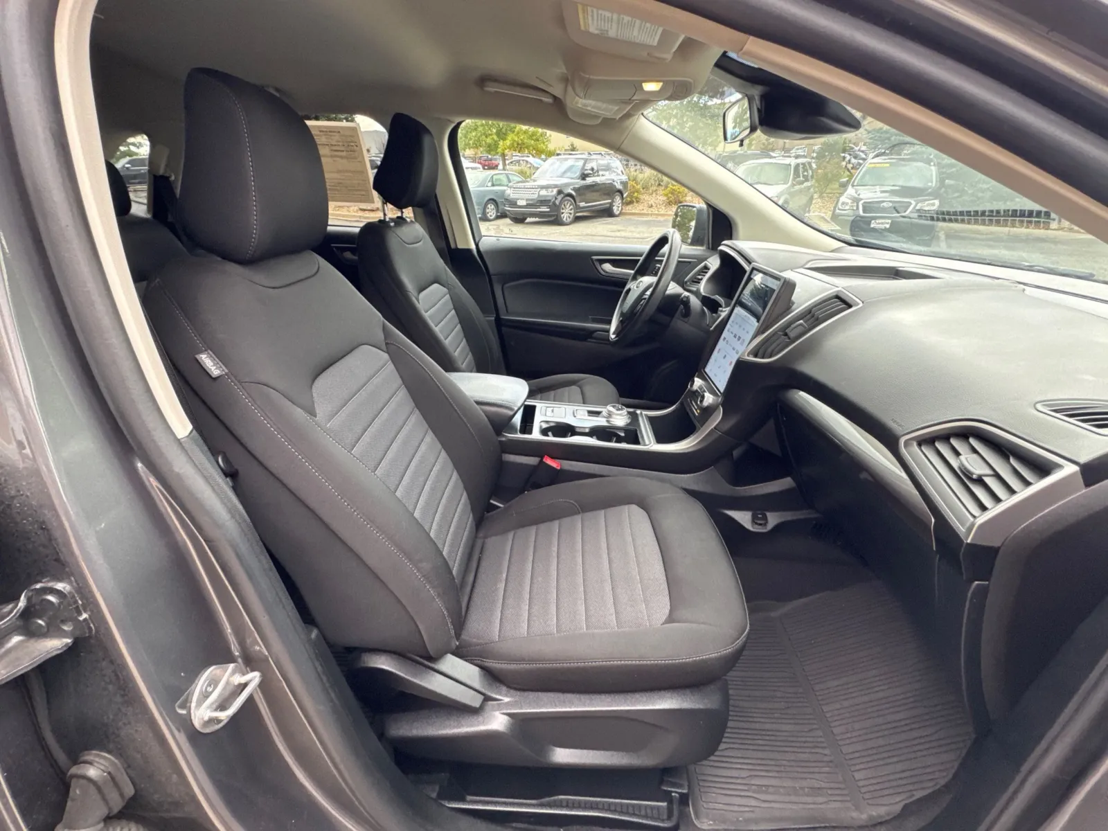 Ford Edge photo 16
