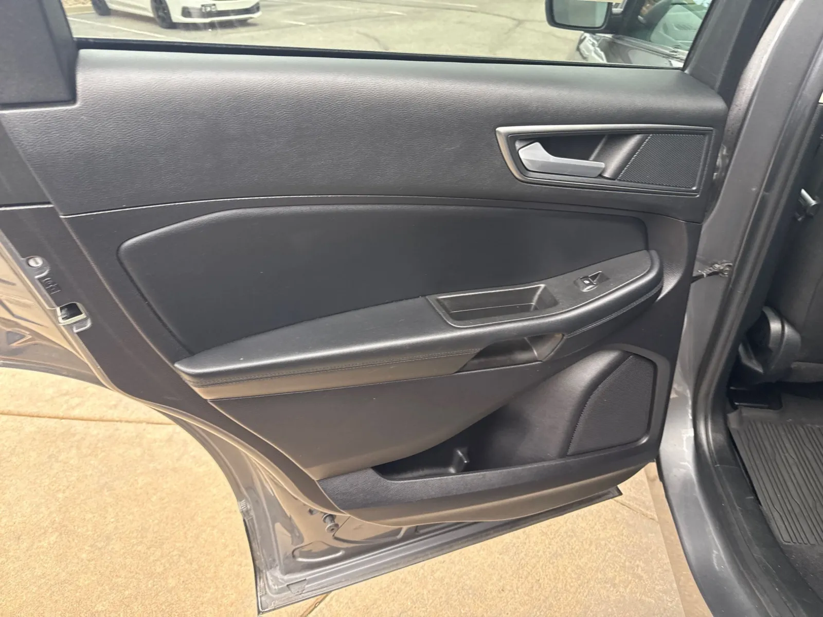Ford Edge photo 24