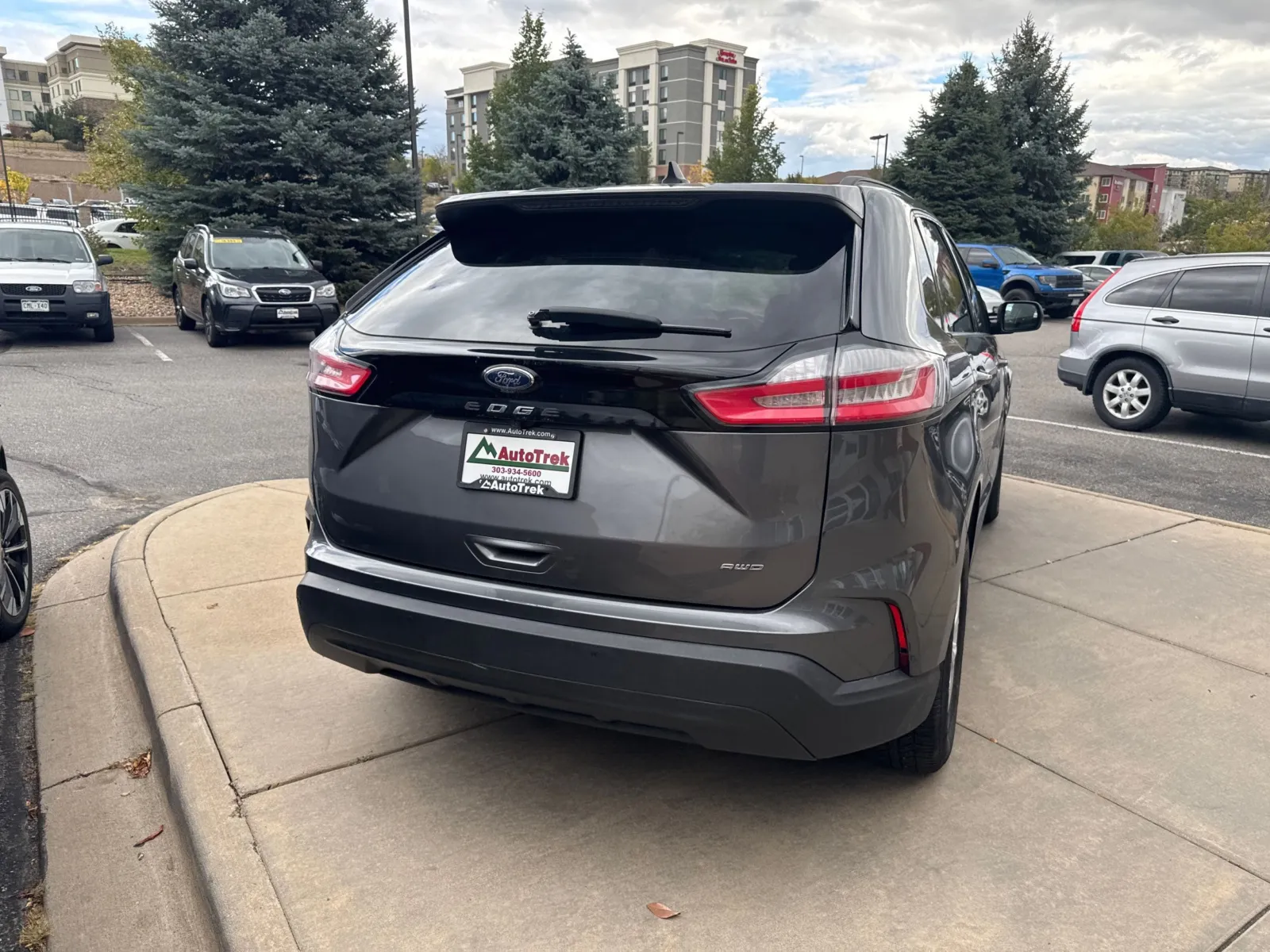 Ford Edge photo 7