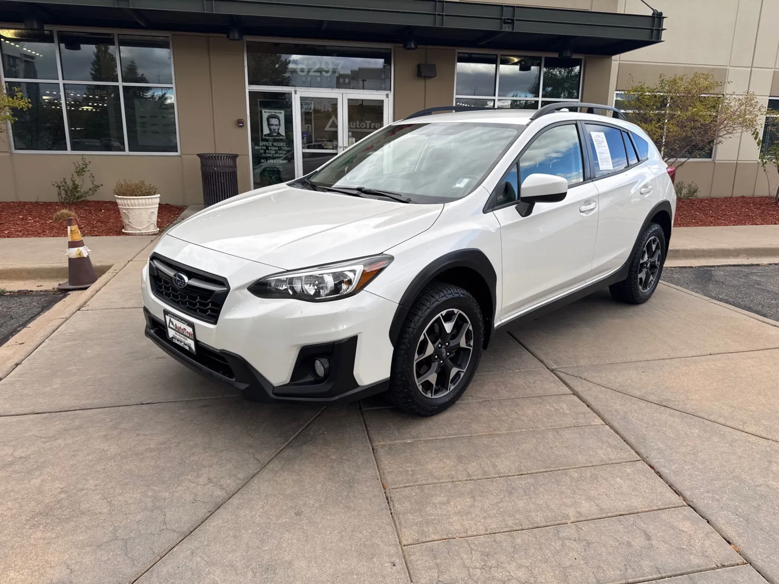 Subaru Crosstrek photo 3