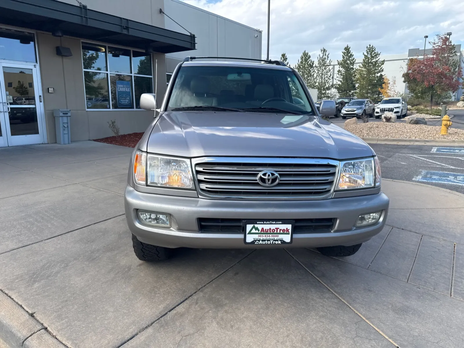 Toyota Land Cruiser photo 3