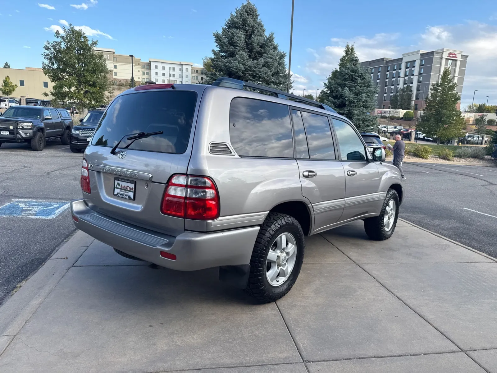 Toyota Land Cruiser photo 7