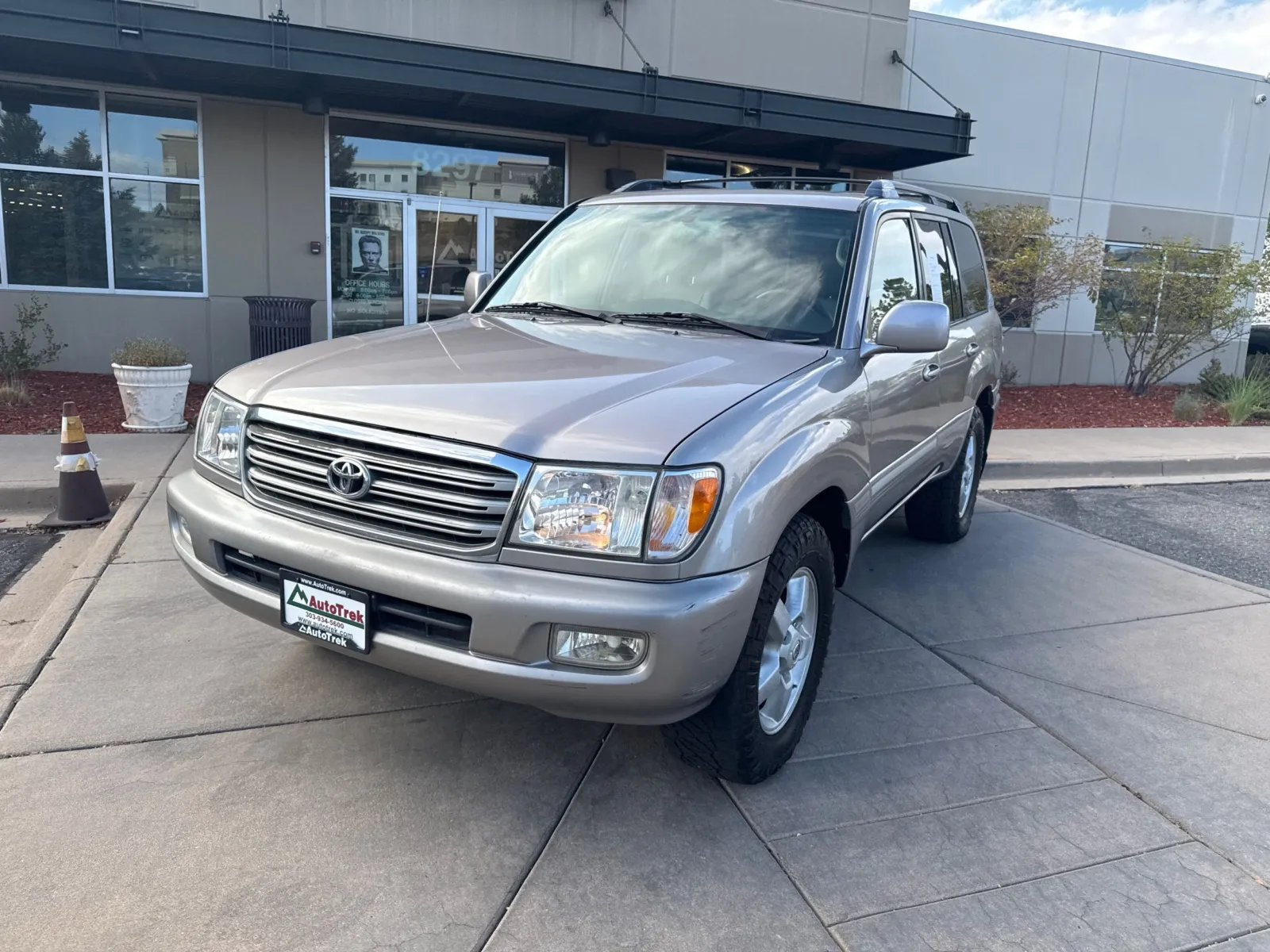 Toyota Land Cruiser photo 2