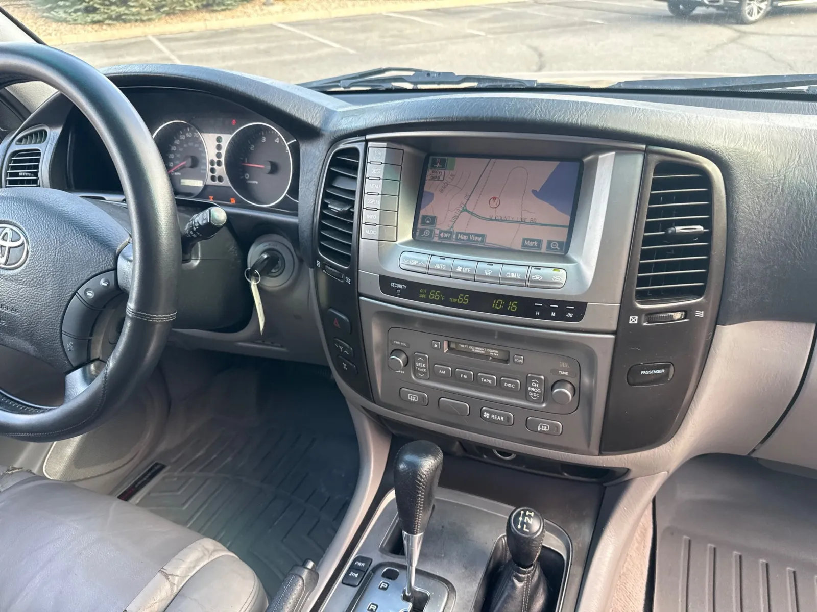 Toyota Land Cruiser photo 20