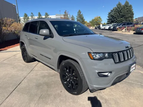 More photos of 2020 Jeep Grand Cherokee Altitude 4x4 at AutoTrek, CO