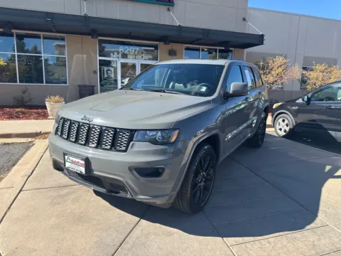 Photos of 2020 Jeep Grand Cherokee Altitude 4x4 for sale in Littleton, CO at AutoTrek