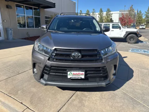 Another view of 2018 Toyota Highlander SE for sale in Littleton, CO at AutoTrek