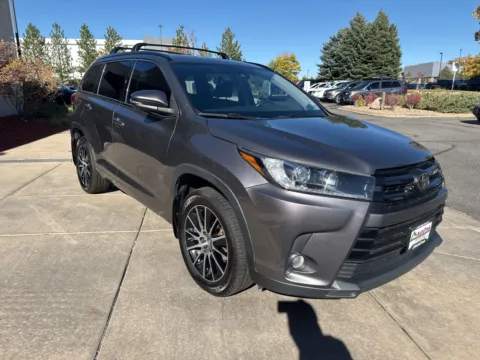 More photos of 2018 Toyota Highlander SE at AutoTrek, CO