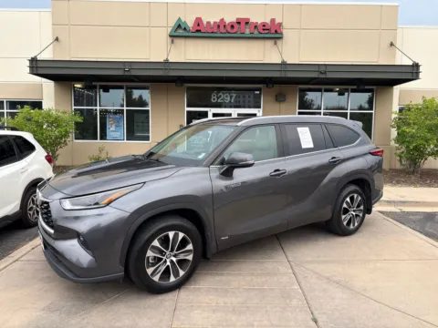 Gray 2021 Toyota Highlander Hybrid XLE for sale in Littleton, CO