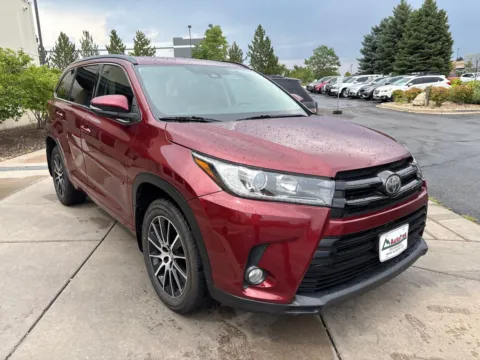 More photos of 2017 Toyota Highlander at AutoTrek, CO