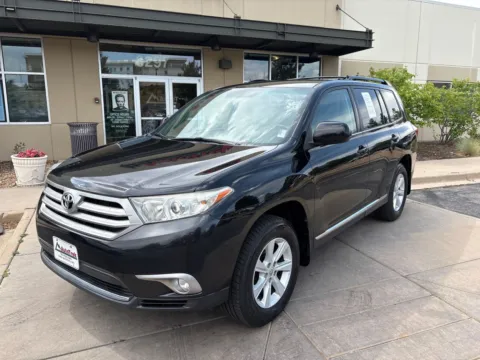 Photos of 2013 Toyota Highlander Plus for sale in Littleton, CO at AutoTrek