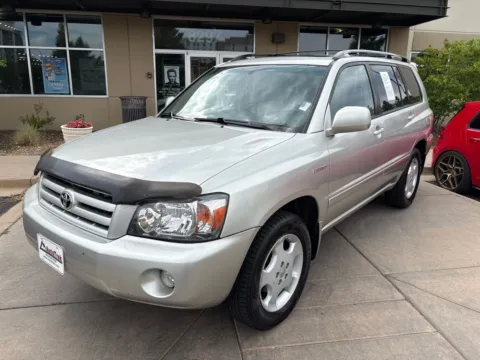 Photos of 2005 Toyota Highlander for sale in Littleton, CO at AutoTrek