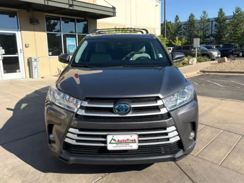 More photos of 2018 Toyota Highlander Hybrid XLE at AutoTrek, CO