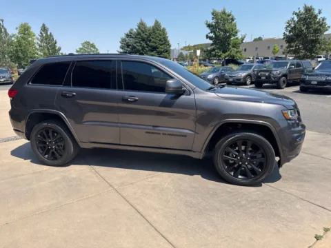 More photos of 2018 Jeep Grand Cherokee Altitude at AutoTrek, CO
