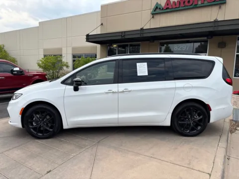 Another view of 2023 Chrysler Pacifica Limited for sale in Littleton, CO at AutoTrek