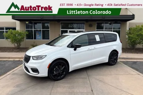 White 2023 Chrysler Pacifica Limited for sale in Littleton, CO