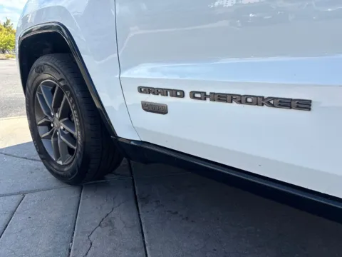 More photos of 2016 Jeep Grand Cherokee Limited 75th Anniversary at AutoTrek, CO
