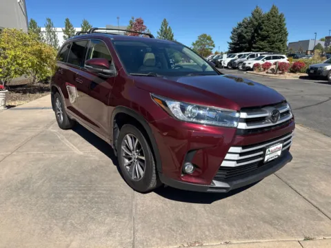 More photos of 2017 Toyota Highlander XLE at AutoTrek, CO