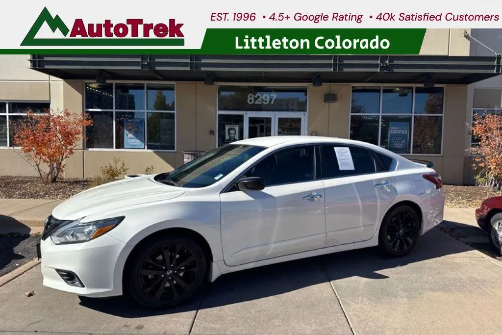 2018 Nissan Altima SR's photo