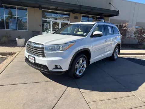 Photos of 2016 Toyota Highlander Limited V6 for sale in Littleton, CO at AutoTrek
