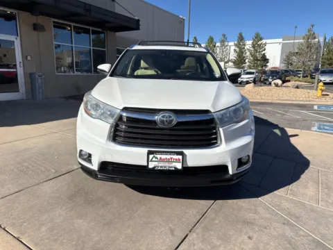 Another view of 2016 Toyota Highlander Limited V6 for sale in Littleton, CO at AutoTrek