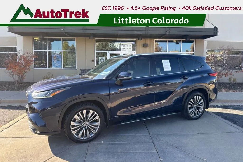 Blue 2020 Toyota Highlander Hybrid Platinum for sale in Littleton, CO