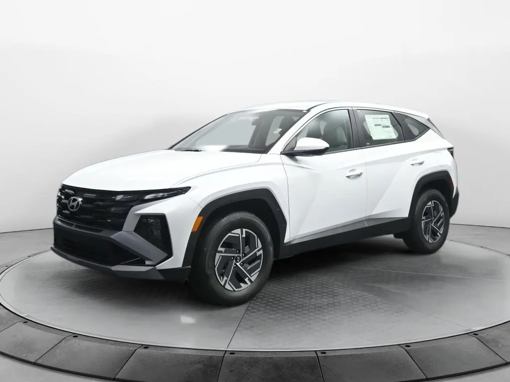 White 2026 Hyundai Tucson Blue SE for sale in Terre Haute, IN