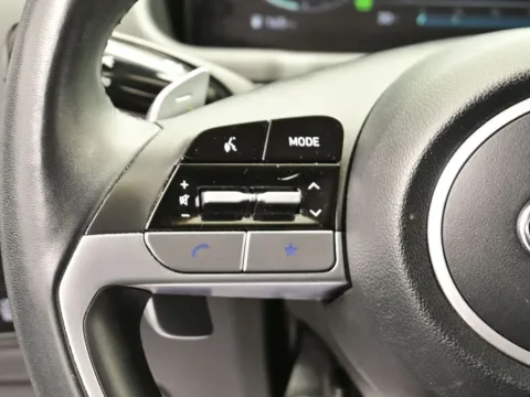 More photos of 2022 Hyundai Tucson Hybrid Limited at Dorsett Hyundai, IN