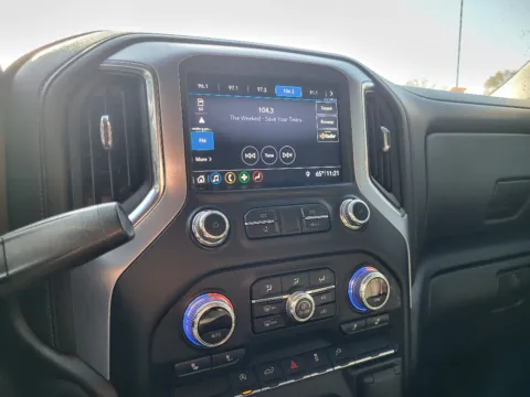 More photos of 2019 GMC Sierra 1500 SLE at Dorsett Hyundai, IN