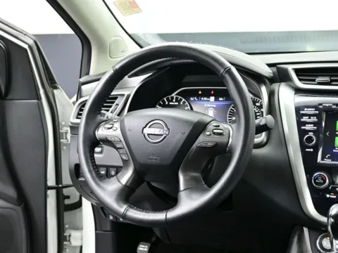 More photos of 2023 Nissan Murano SL at Dorsett Hyundai, IN