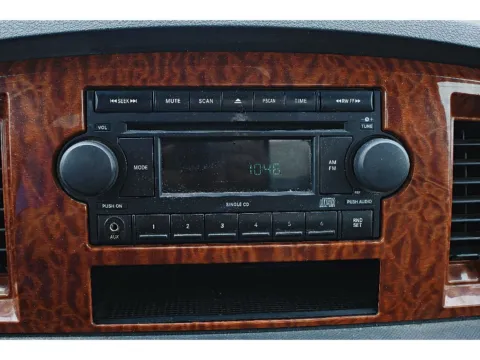 More photos of 2006 Dodge Ram Pickup 1500 SLT at Dorsett Hyundai, IN