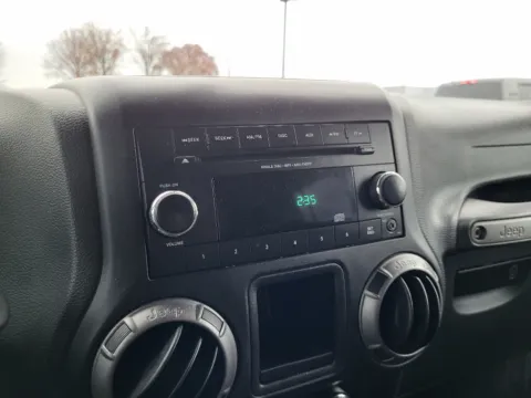 More photos of 2018 Jeep Wrangler JK Sport at Dorsett Hyundai, IN