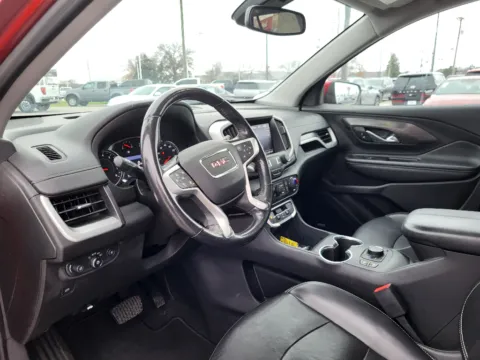 More photos of 2022 GMC Terrain SLT at Dorsett Hyundai, IN