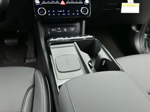 More photos of 2026 Hyundai Tucson Limited at Dorsett Hyundai, IN