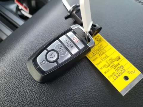 More photos of 2023 Ford F-150 LARIAT at Dorsett Hyundai, IN