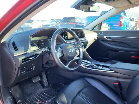 More photos of 2020 Hyundai Sonata Limited at Dorsett Hyundai, IN