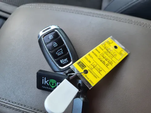 More photos of 2019 Hyundai Santa Fe SEL at Dorsett Hyundai, IN