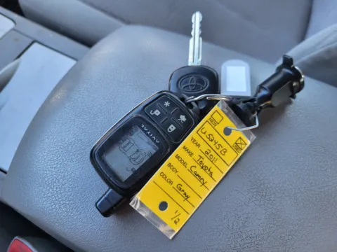 More photos of 2011 Toyota Camry at Dorsett Hyundai, IN