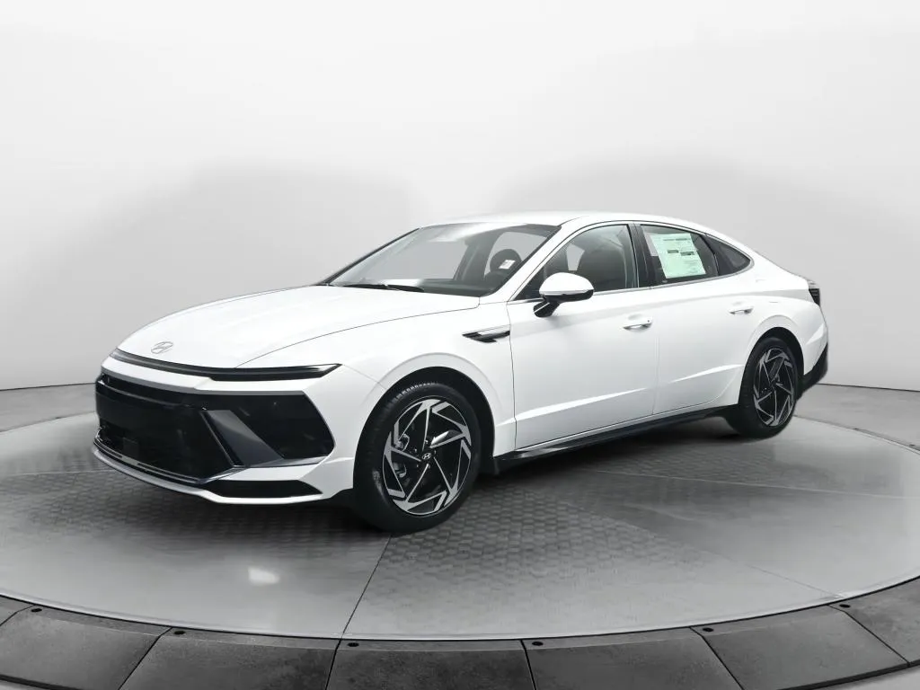 White 2026 Hyundai Sonata SEL Sport for sale in Terre Haute, IN