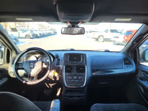 Photos of 2019 Dodge Grand Caravan SE Plus for sale in Terre Haute, IN at Dorsett Hyundai