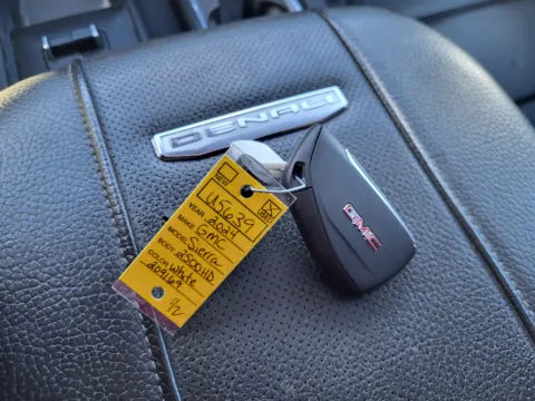 More photos of 2024 GMC Sierra 2500 Denali at Dorsett Hyundai, IN